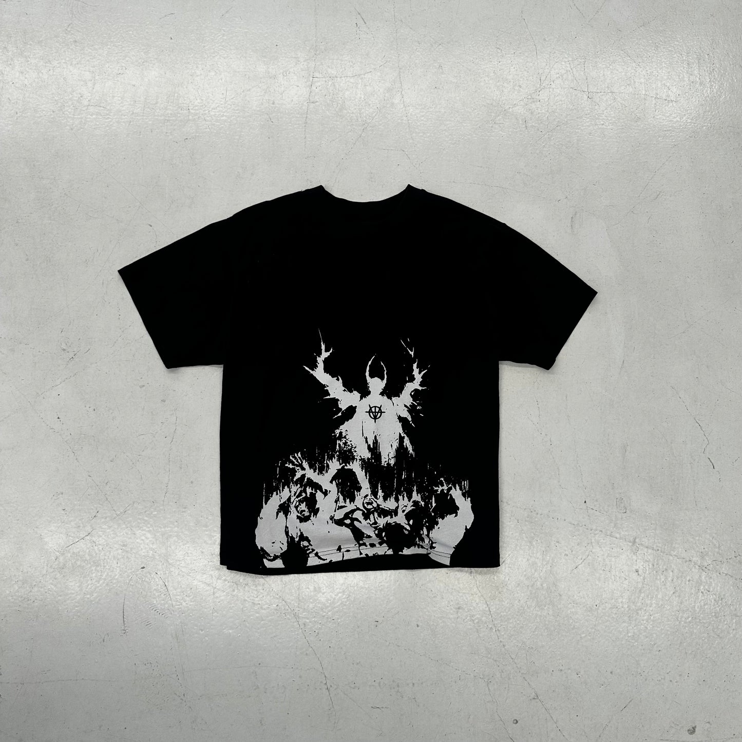 Solitude tee